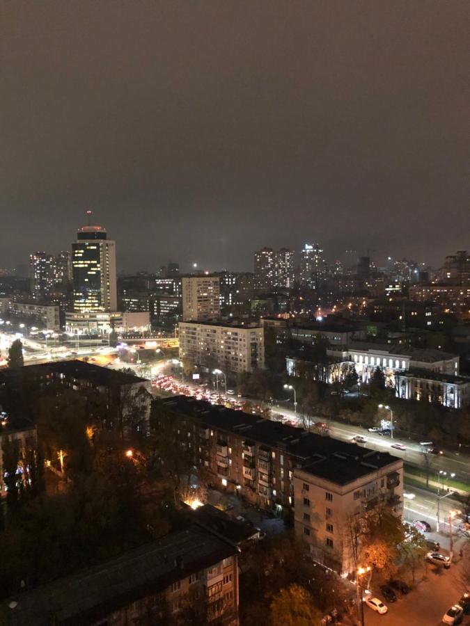 Modern Vip Smart. Kyiv Exterior foto